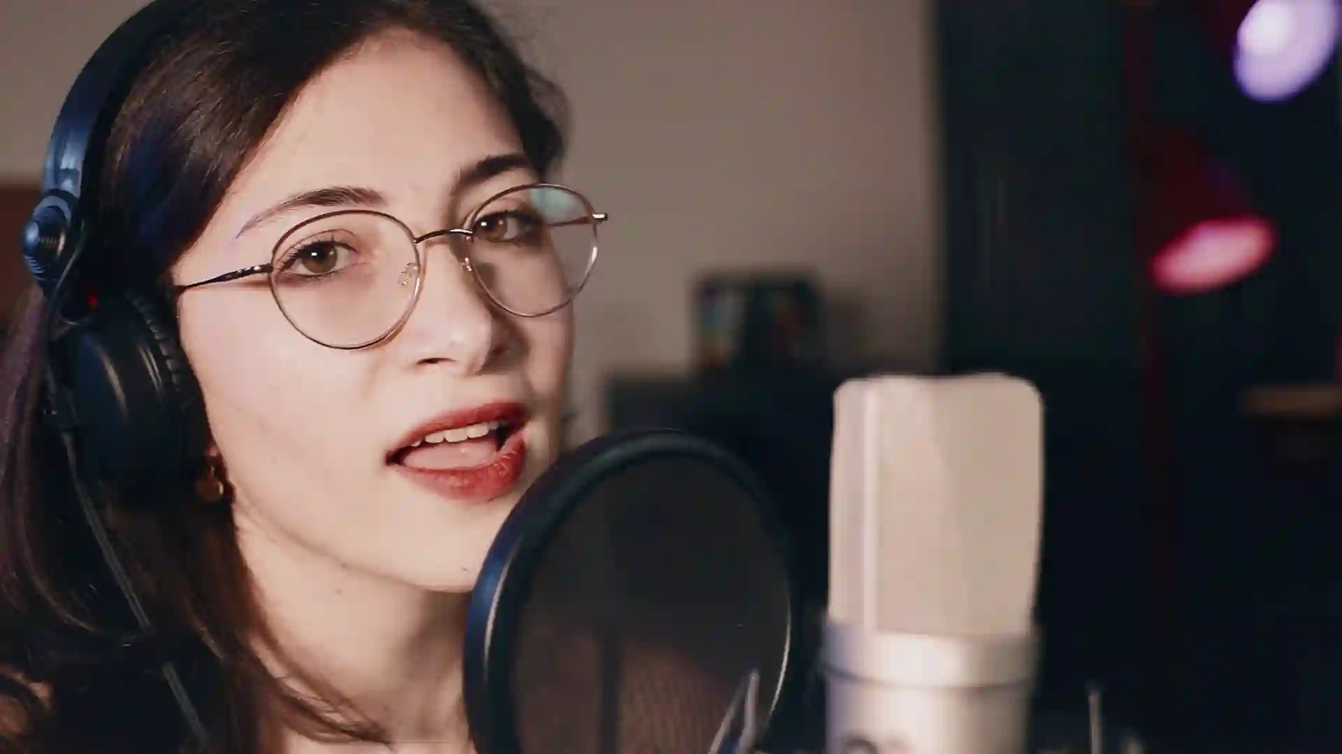 Video Academia Musica Bloom No time to DIe